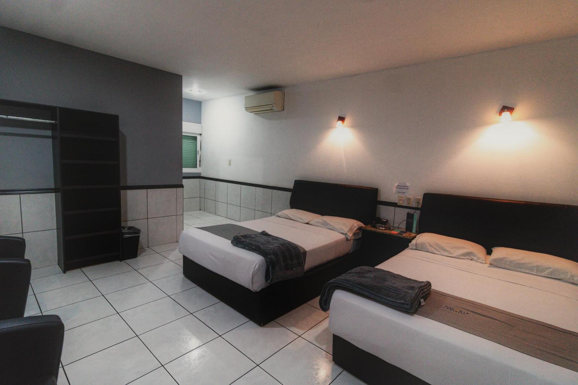 Hotel Maioris El Diez Кульякан Экстерьер фото